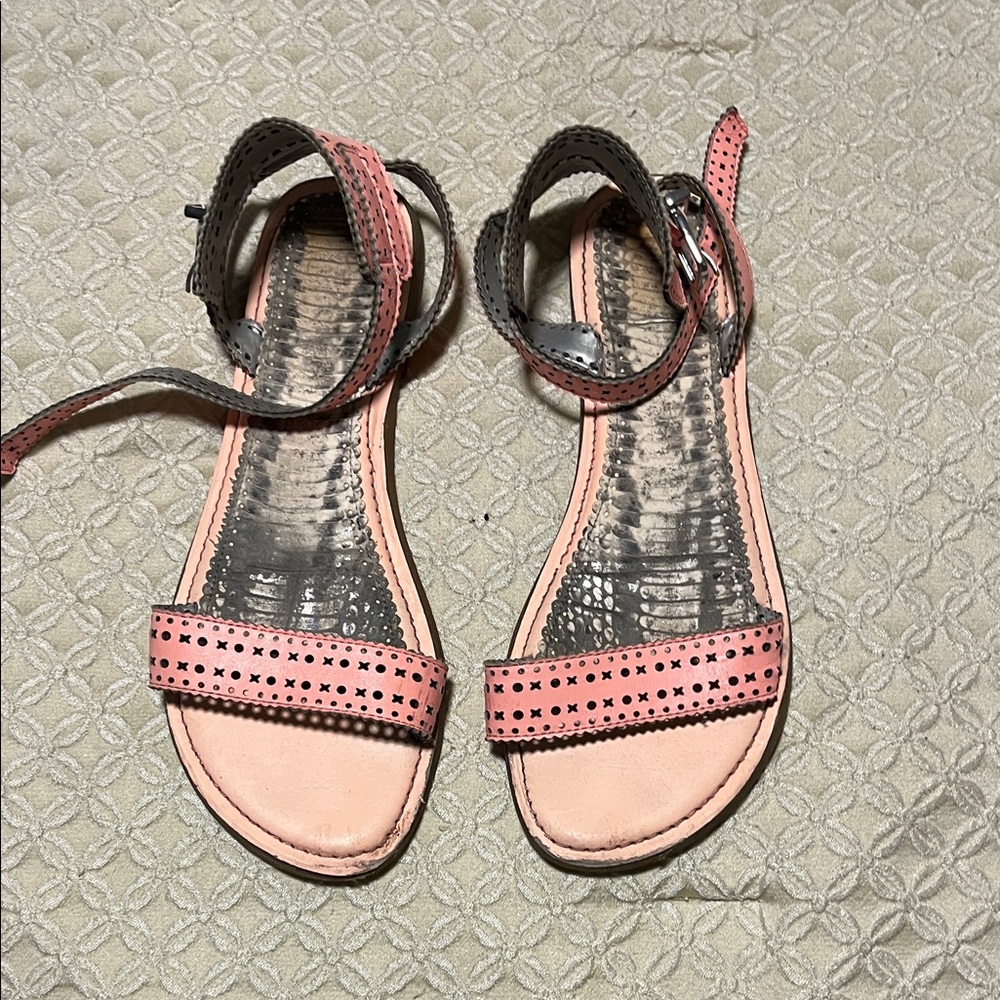 Gianni Bini Pink and Black Sandals